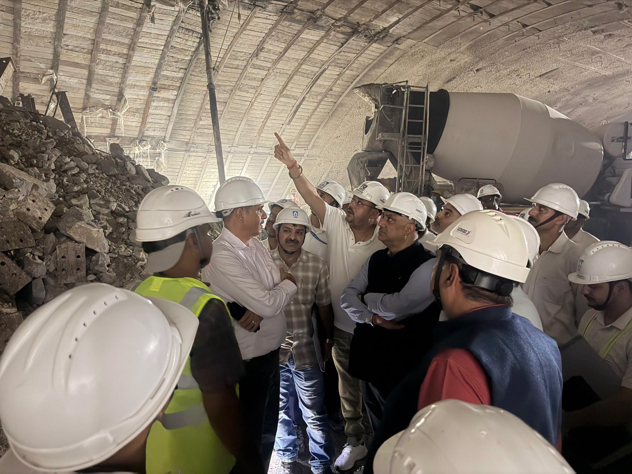 Sh. Rajesh Kumar Chandel, Director (Projects), SJVN Limited visited 382 MW Sunni Dam Hydro Electric Project in Himachal Pradesh